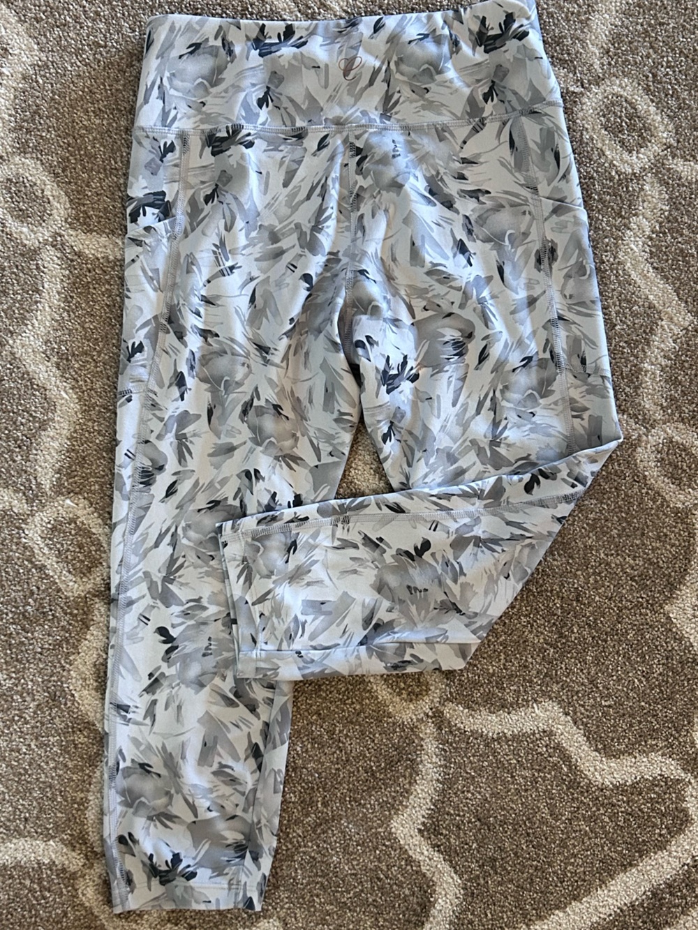Cali Active Cropped Athletic Printed Leggings